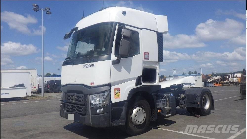 Renault T440 曳引機組件