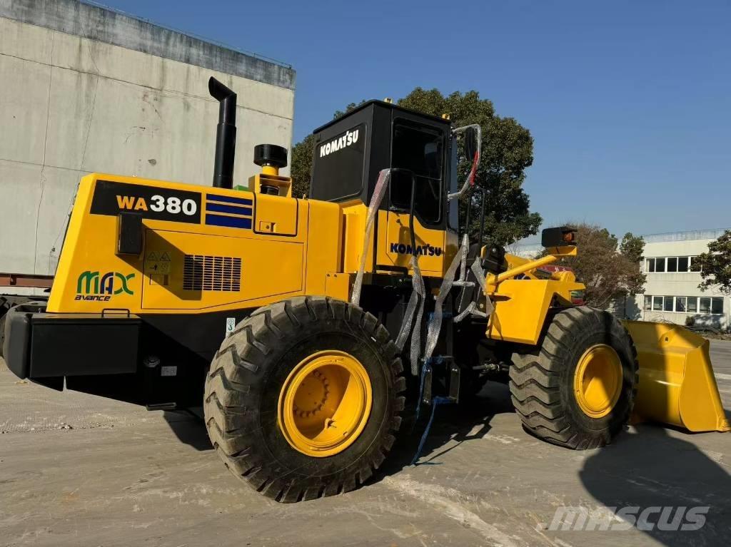 Komatsu WA 380-3 輪胎式裝載機
