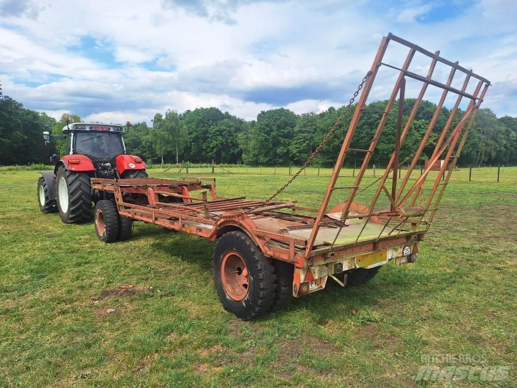  Strowagen 710 草捆拖車