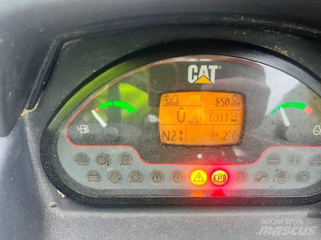 CAT TH336C 伸縮臂操作車