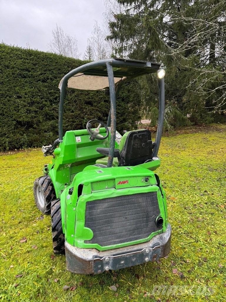 Avant 528 多功能裝載機