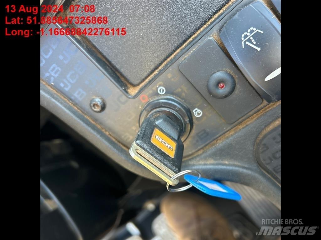 JCB 535-95 伸縮臂操作車