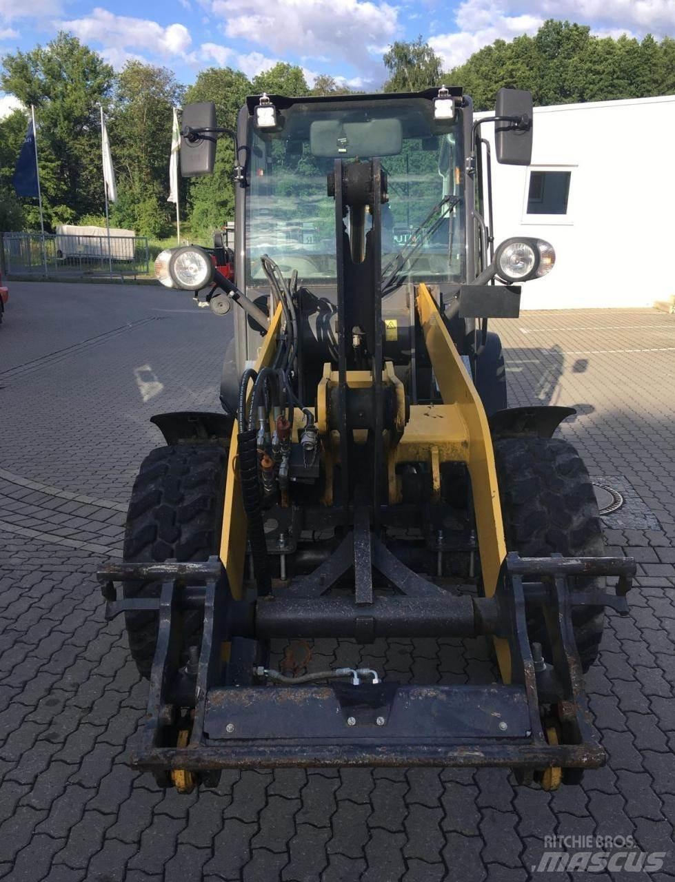 New Holland W50c 輪胎式裝載機