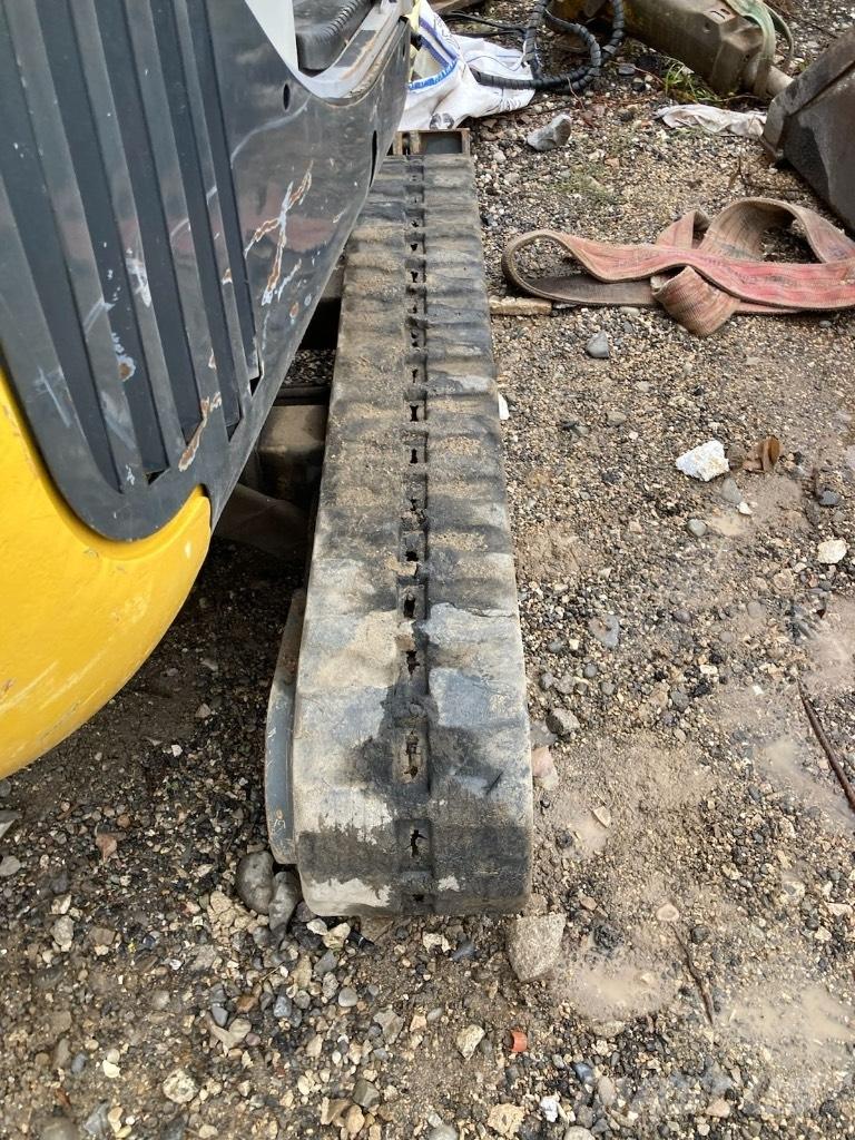 Neuson 2003 RD 小型挖土機/掘鑿機<7t(小型挖掘機)