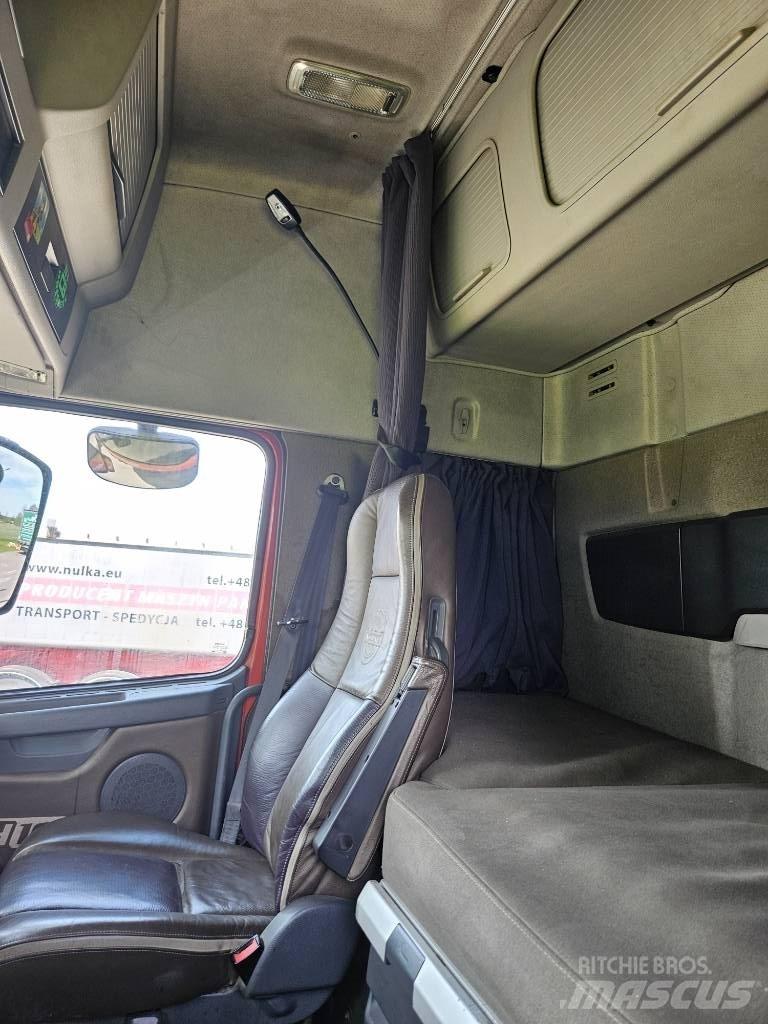 Volvo FH 16 木材貨車