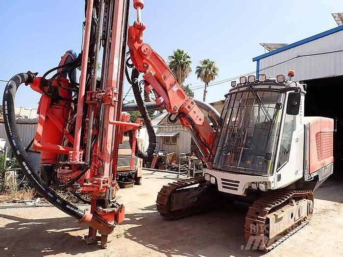 Sandvik DP1100I 鑽孔機