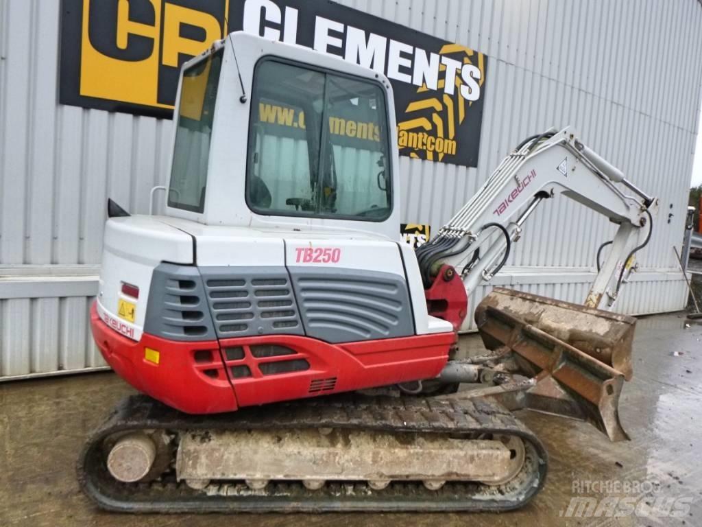 Takeuchi TB250 小型挖土機/掘鑿機<7t(小型挖掘機)