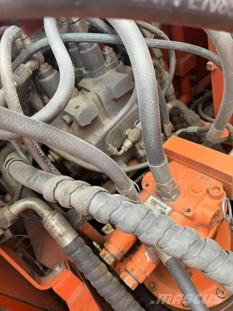 Doosan dx150 履帶式 挖土機/掘鑿機/挖掘機