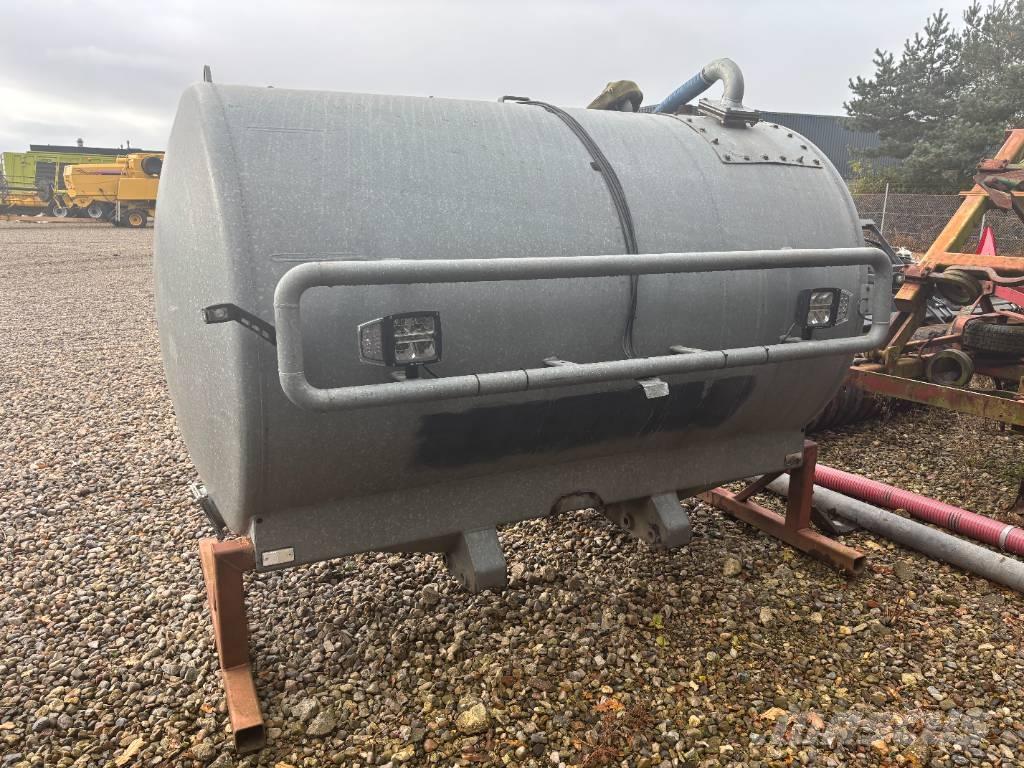 Harsø Fronttank 水肥車