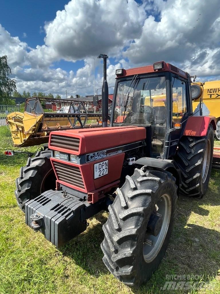 Case IH 1056 XL A 曳引機