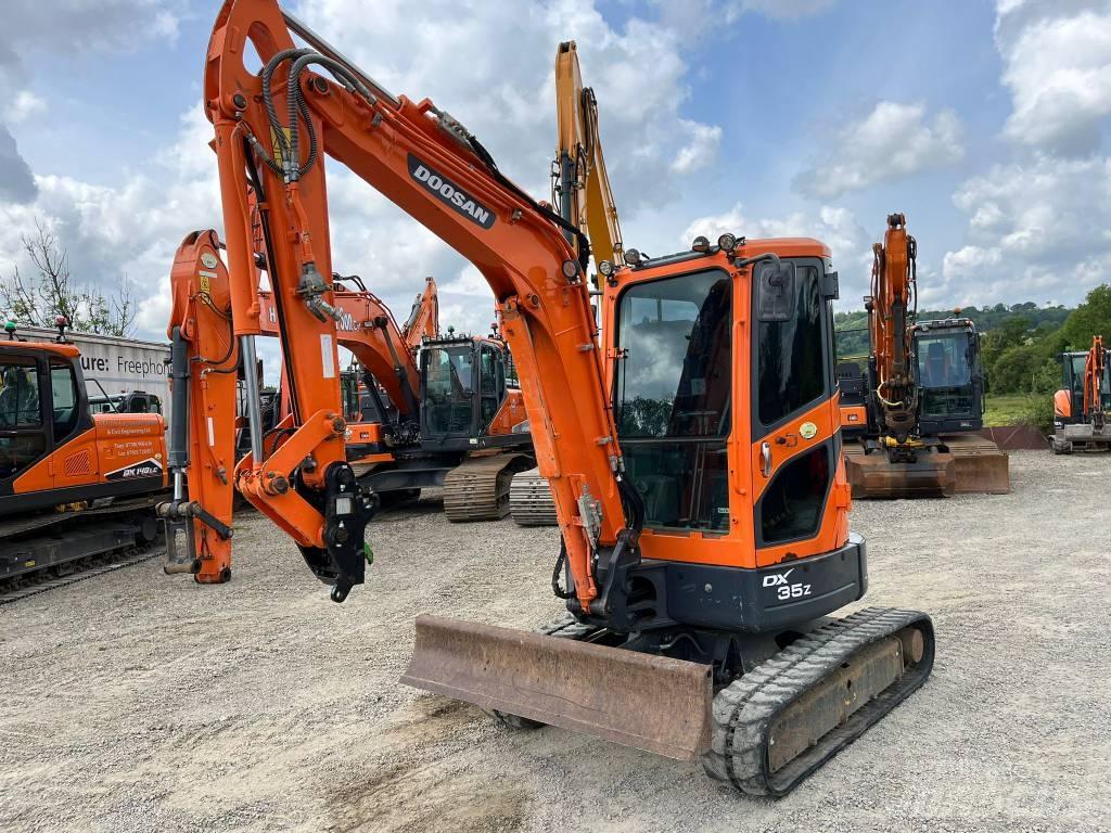 Doosan DX35Z 小型挖土機/掘鑿機<7t(小型挖掘機)