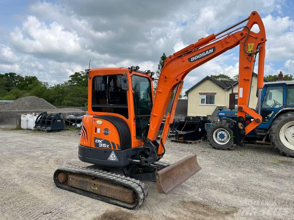 Doosan DX35Z 小型挖土機/掘鑿機<7t(小型挖掘機)