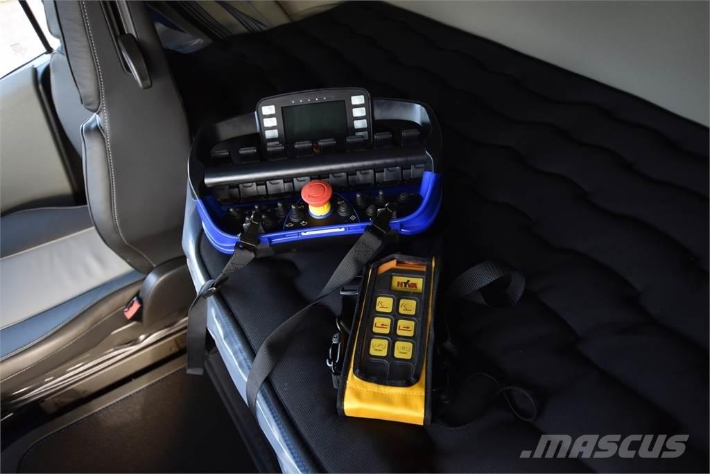 Volvo FH 540 8X4 起重機卡車