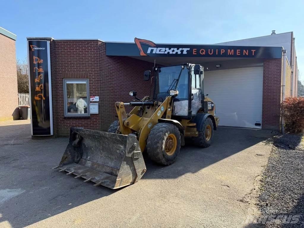 CAT 907M 輪胎式裝載機