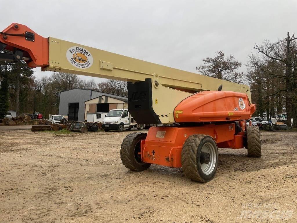 JLG 1250 AJP 曲臂高空作業車