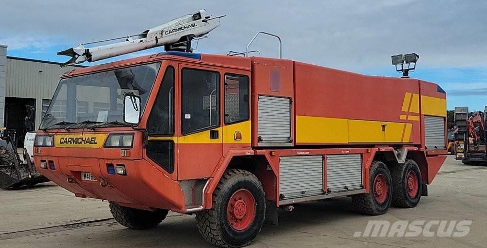  Unipower 6x6 Airport 消防車
