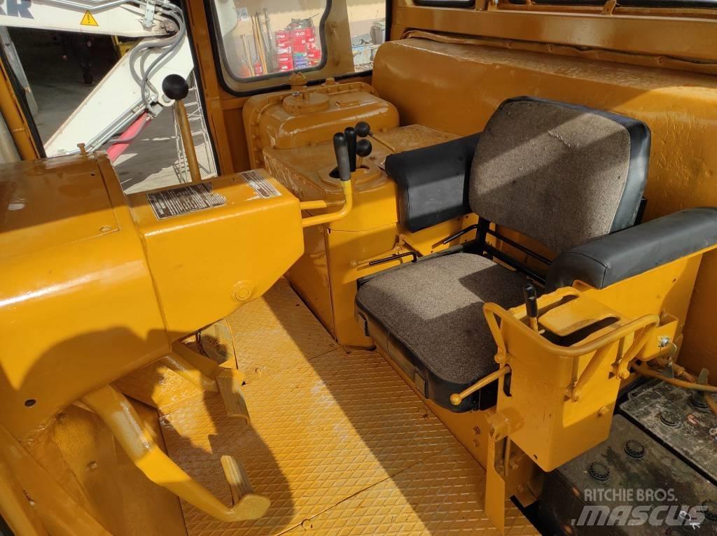 CAT D 9 H 履帶推土機