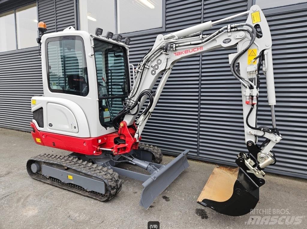 Takeuchi TB 225 小型挖土機/掘鑿機<7t(小型挖掘機)