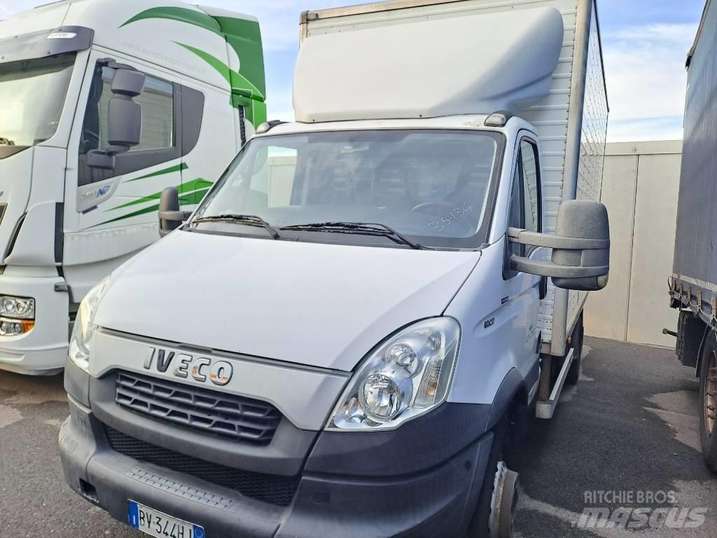 Iveco DAILY 60C17 貨箱式卡車