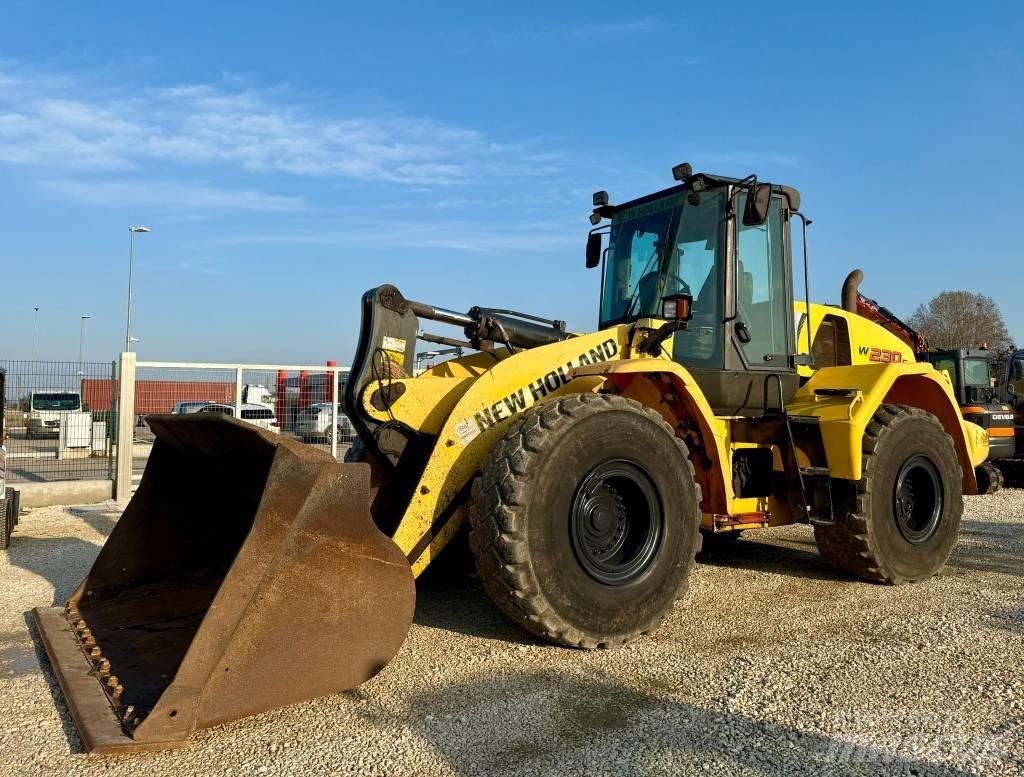 New Holland W 230 C 輪胎式裝載機
