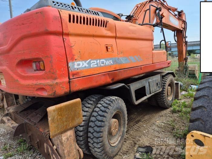 Doosan DX210WA 旋轉式挖土機/掘鑿機/挖掘機