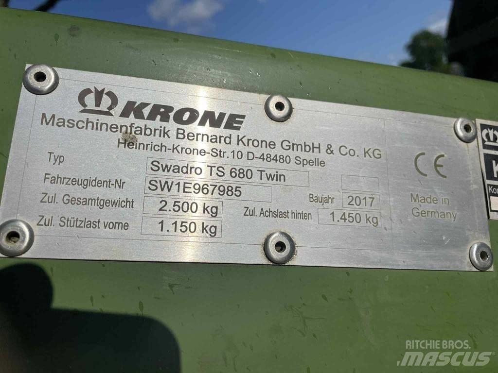 Krone Swadro TS 680 堆草機