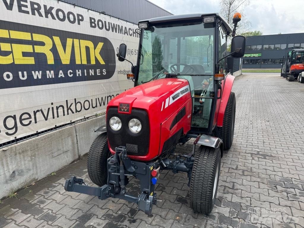 Massey Ferguson 1547 曳引機