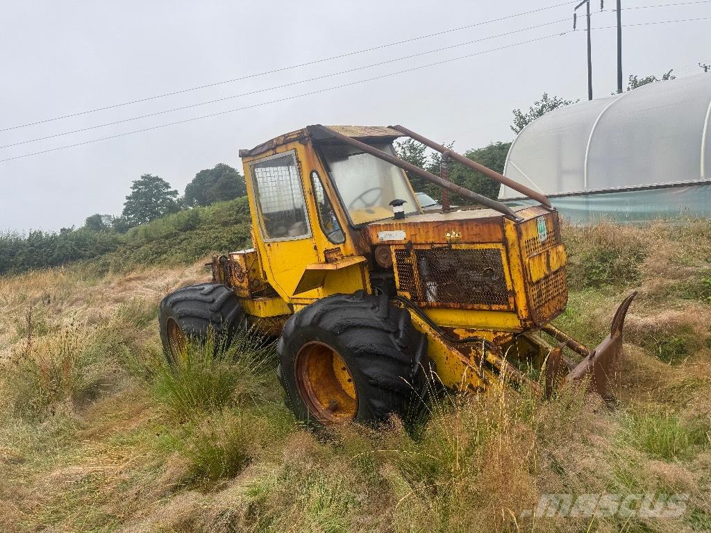 HSM 805 集材機