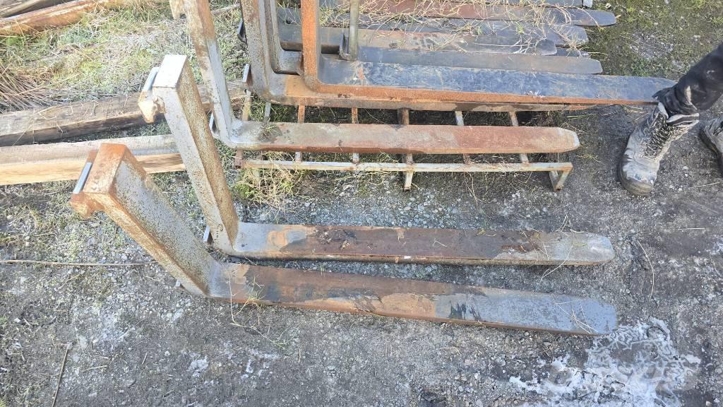  Pallgafflar 980kr 輪胎式裝載機