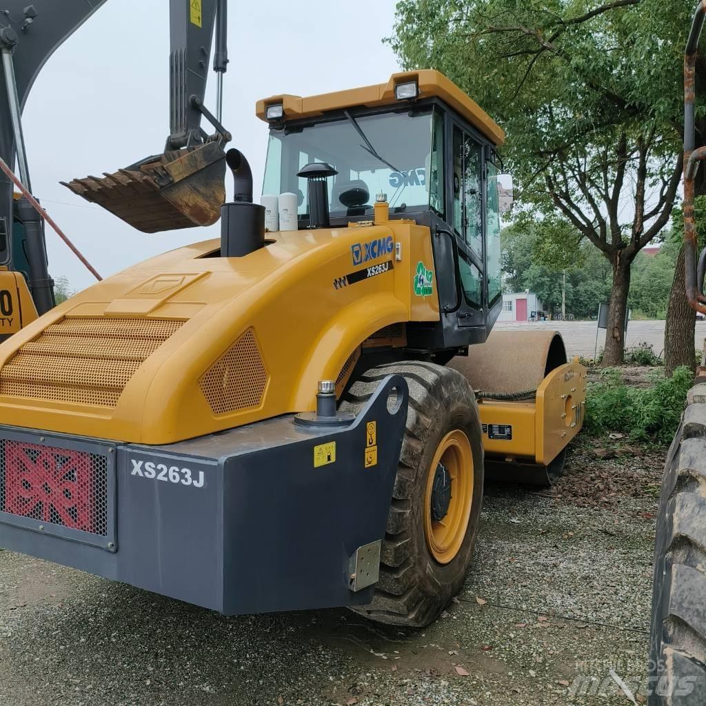 XCMG XS 263 J 單輪滾壓機
