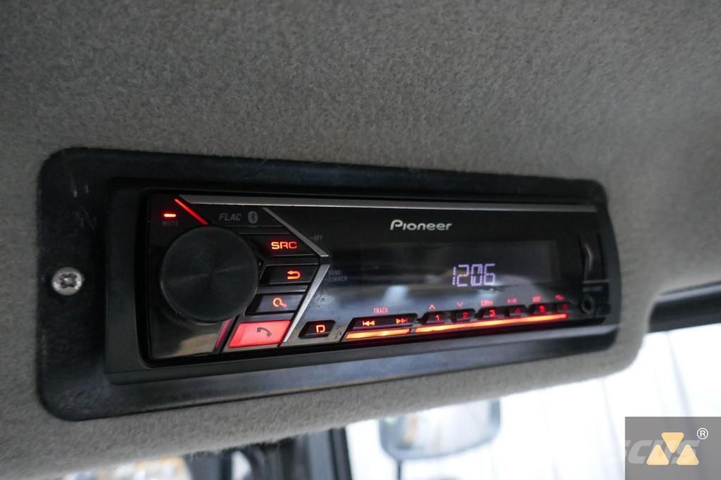 CAT CS64B 單輪滾壓機