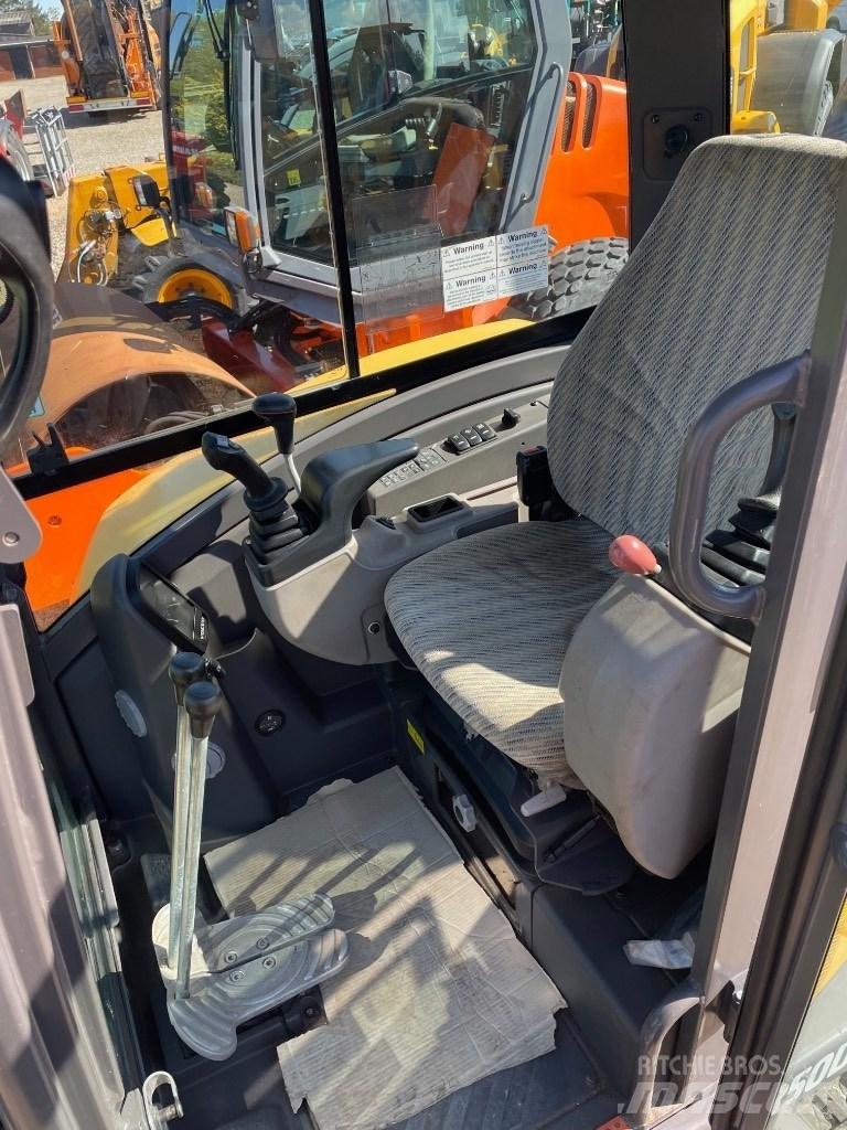 Volvo ECR50D 小型挖土機/掘鑿機<7t(小型挖掘機)