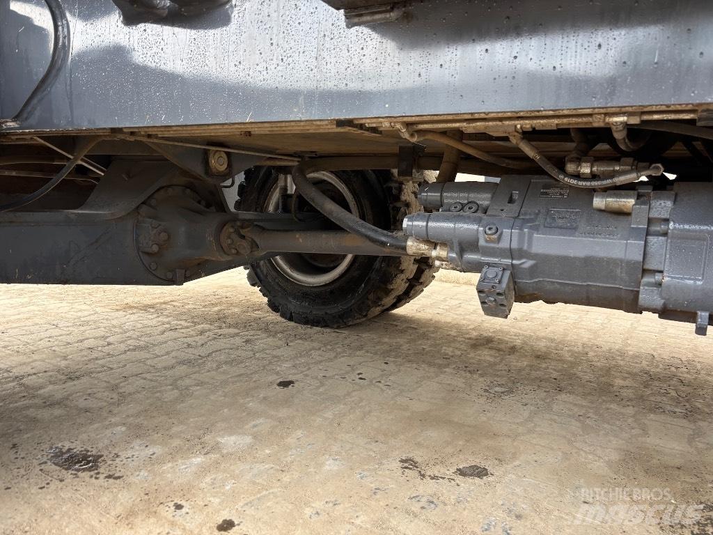 Fuchs MHL 350 F 廢棄物/工業用操作車