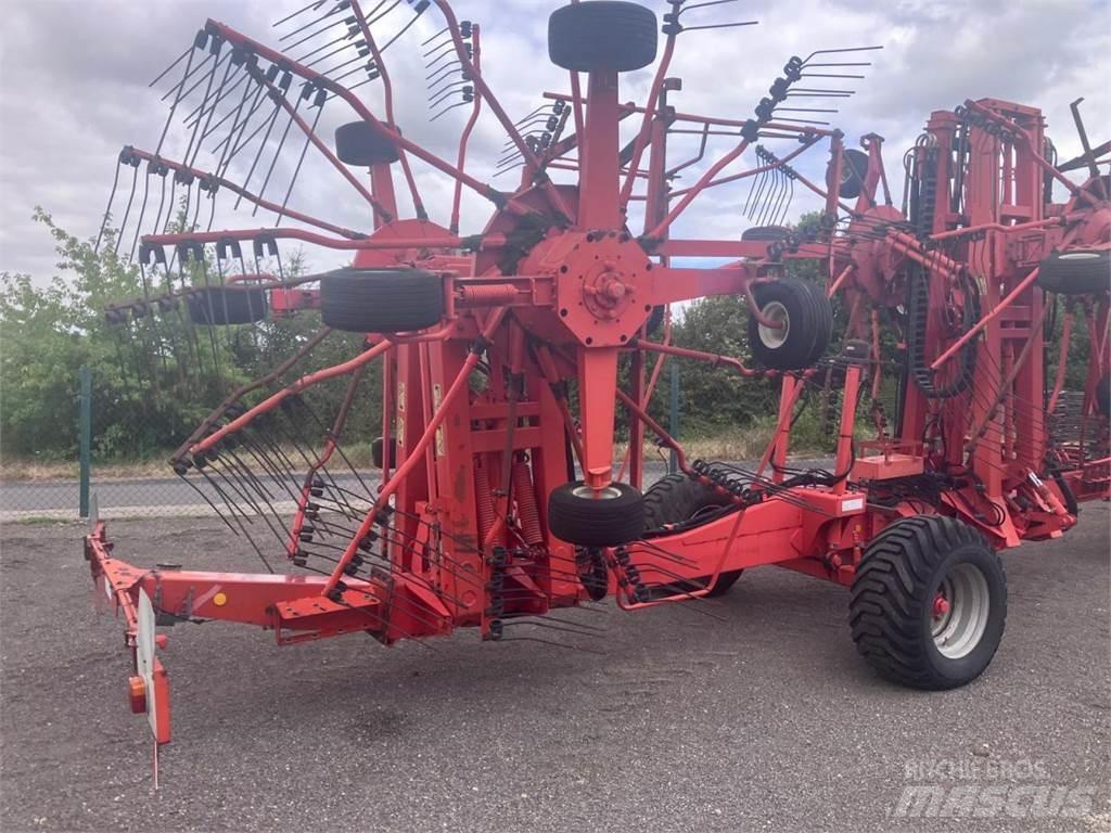 Kuhn GA 15021 堆草機