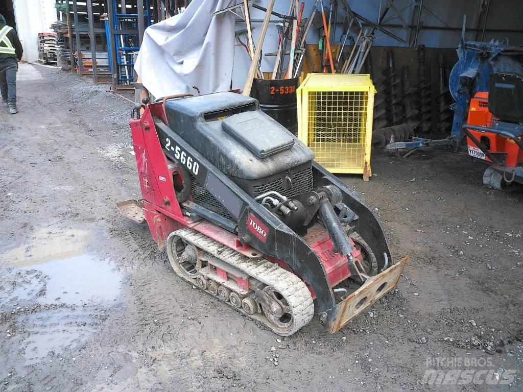 Toro DINGO TX525 滑移轉向裝載機