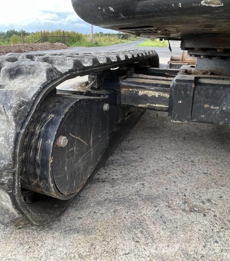 Kato HD17VXE 小型挖土機/掘鑿機<7t(小型挖掘機)