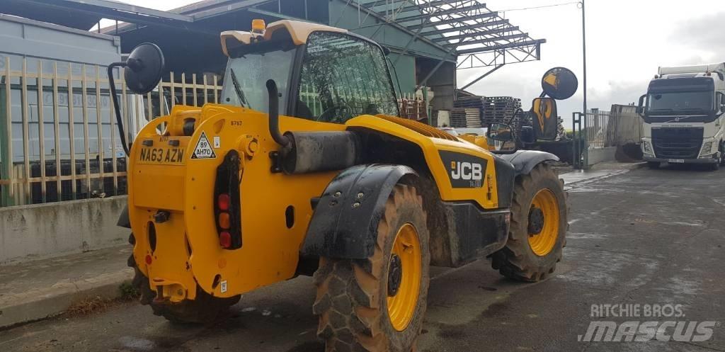 JCB 531-70 伸縮臂操作車