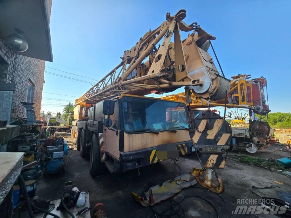 Liebherr LTM 1100-1 全路面起重機/吊車