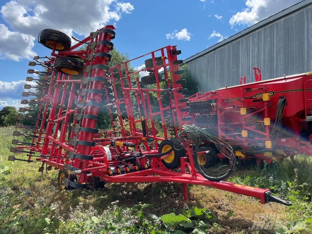 Väderstad Ferox 900 中耕管理機