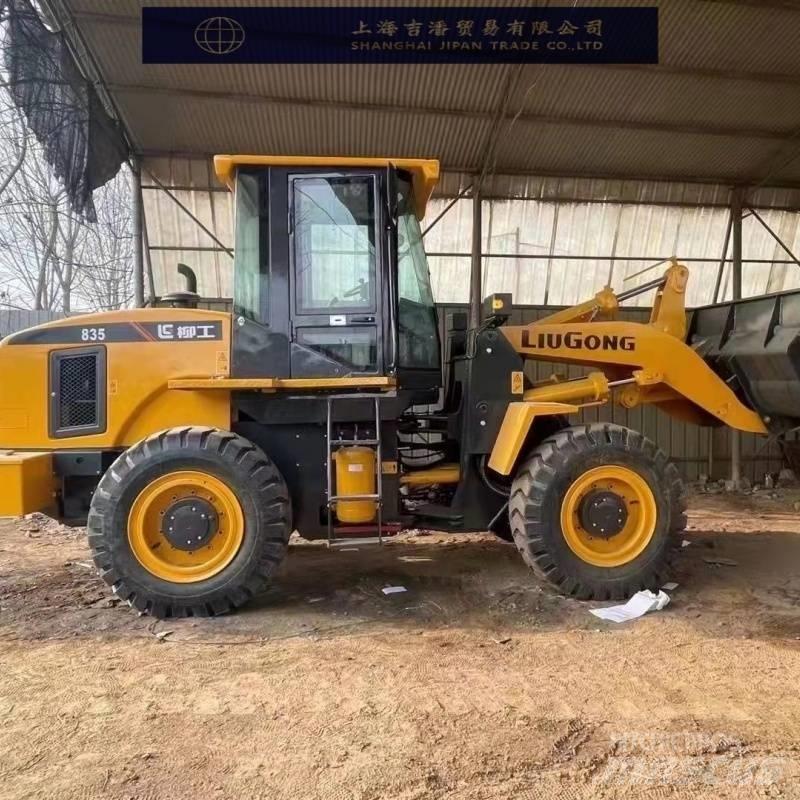 LiuGong CLG 835 輪胎式裝載機