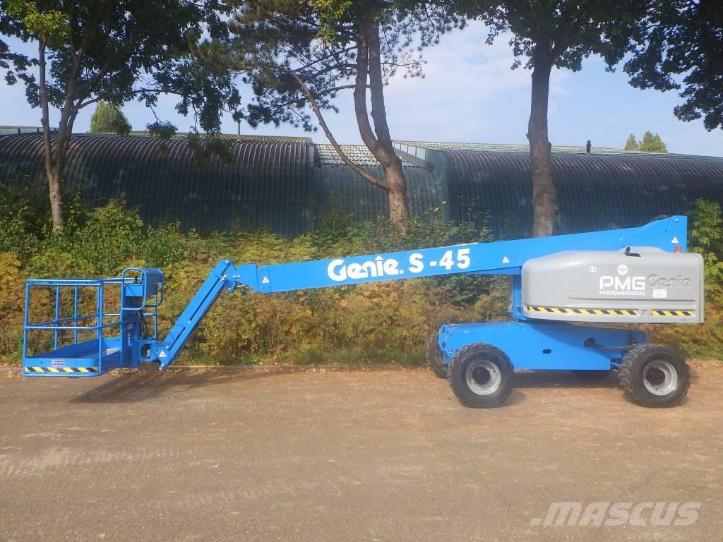 Genie S45 伸縮臂高空作業車