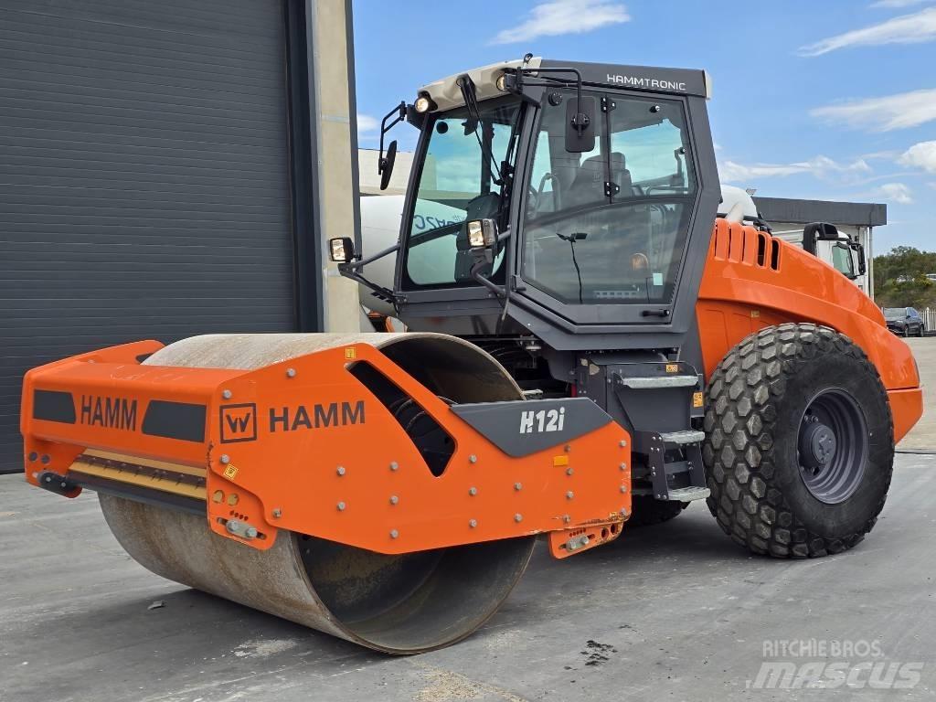 Hamm HD 120 i 複合式滾壓機