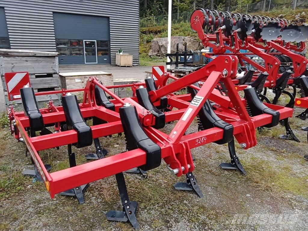 Horsch Terrano 3 FX 中耕管理機