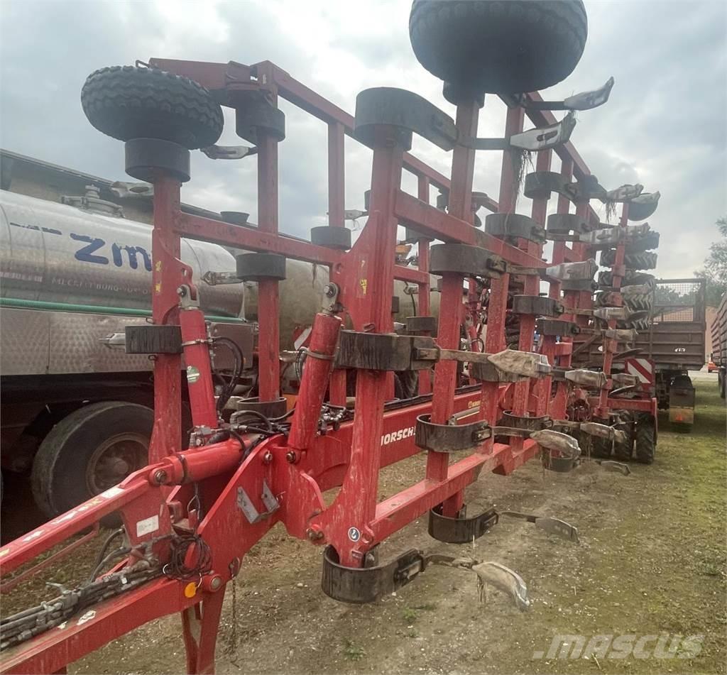 Horsch Tiger 6 XL 中耕管理機