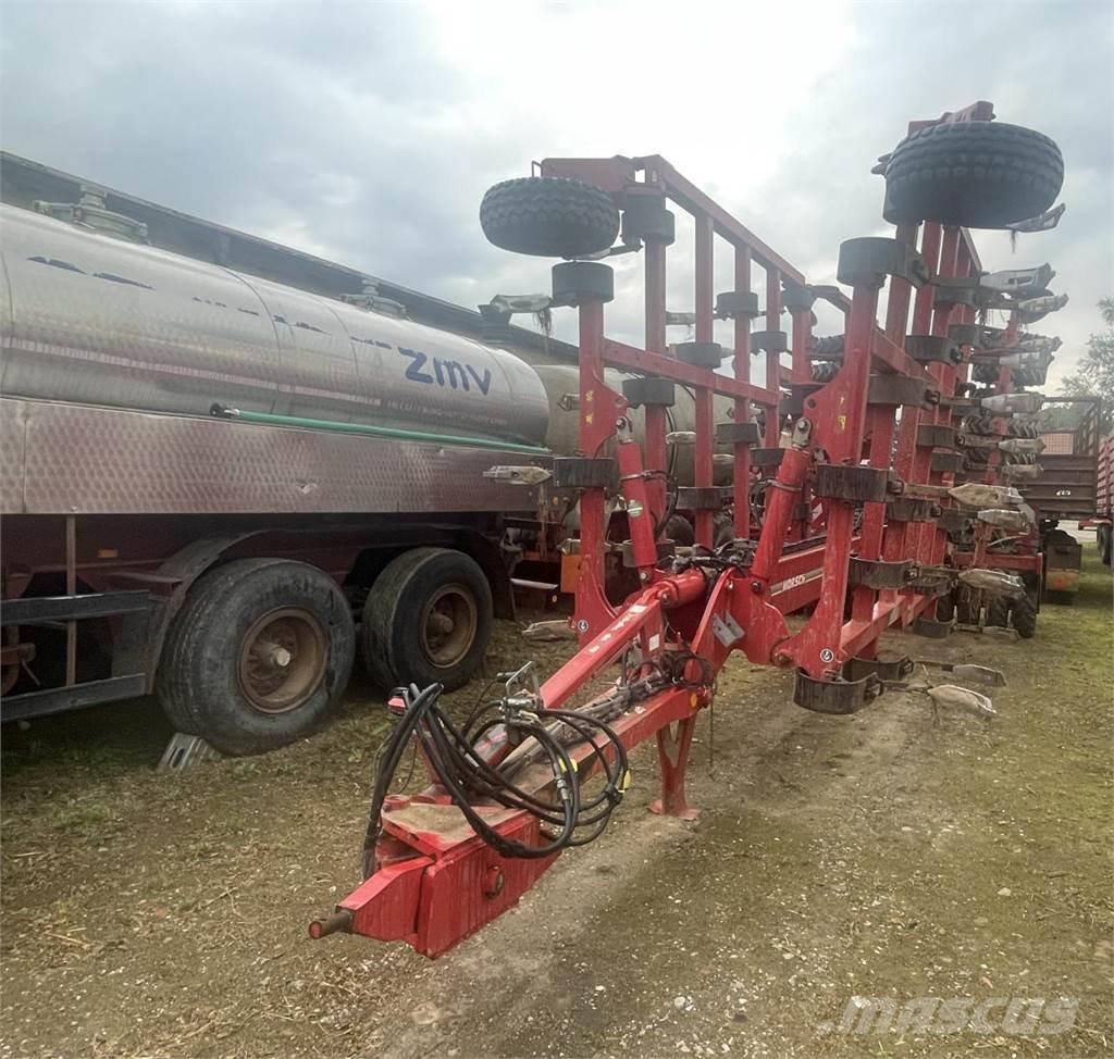 Horsch Tiger 6 XL 中耕管理機