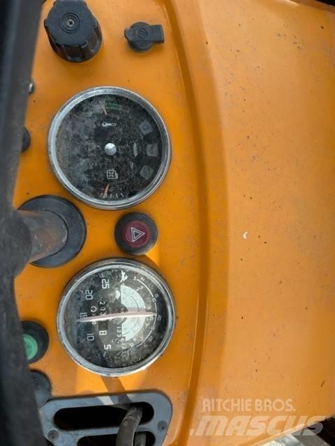 Renault R 65 14 LS 曳引機