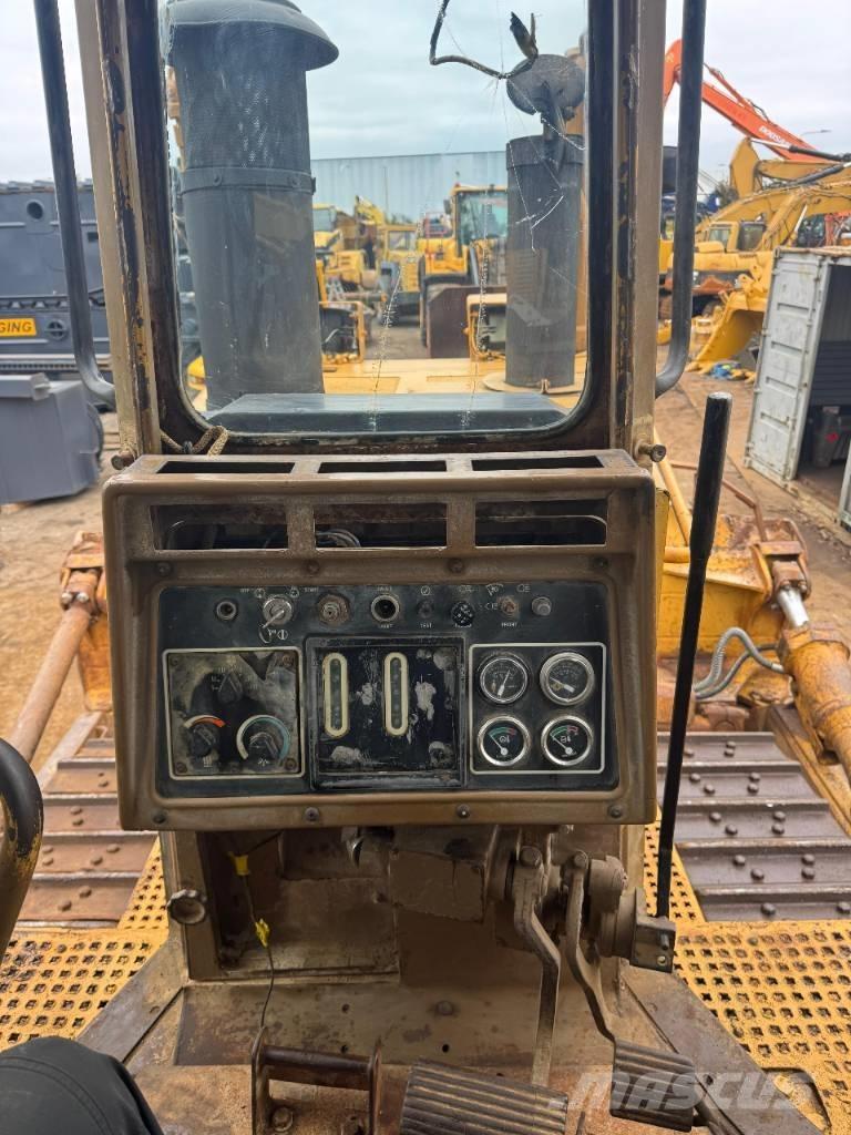 CAT D 8 N 履帶推土機