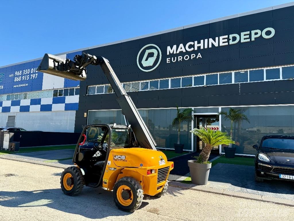JCB 520-40 農業用伸縮臂裝載機