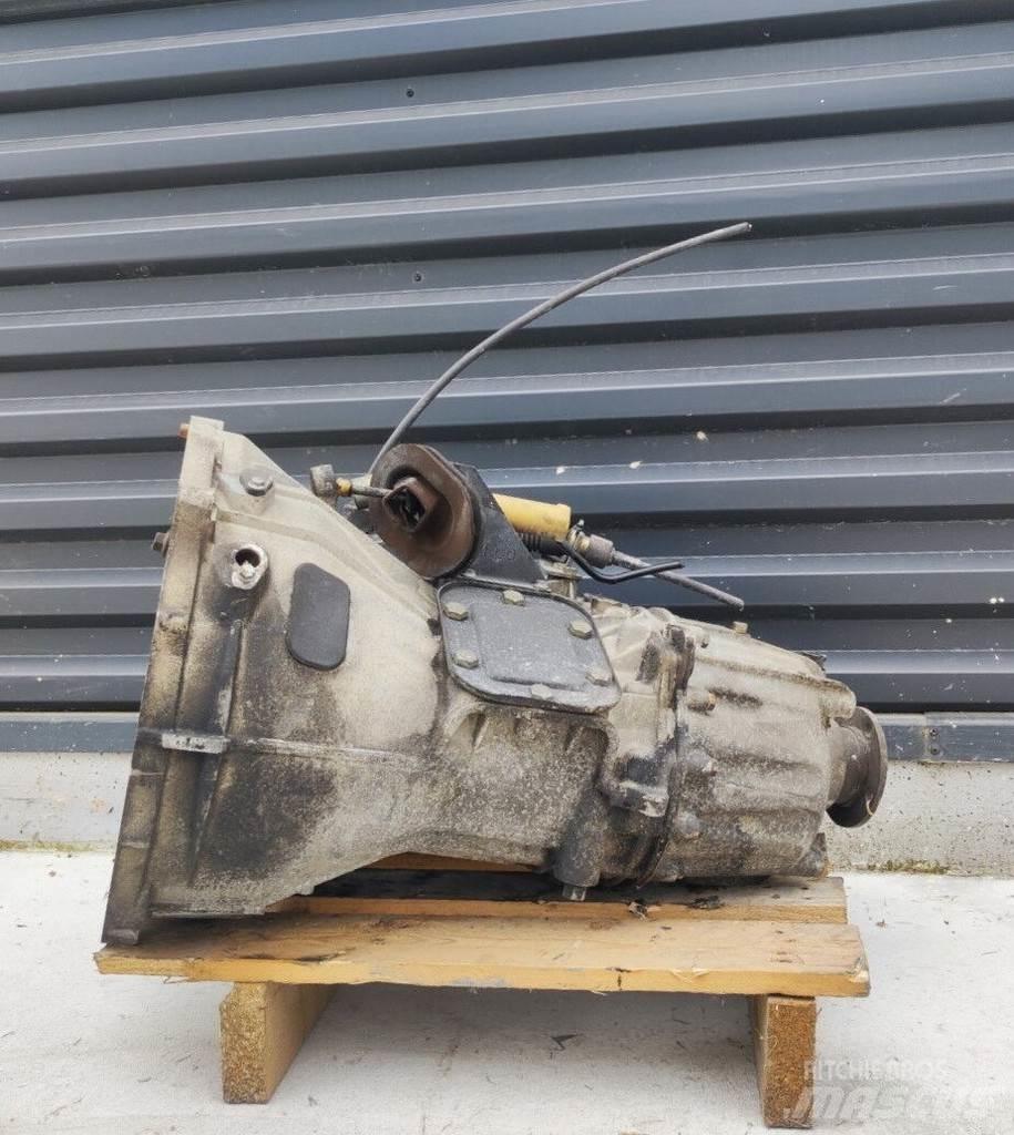 ZF 6S300 齒輪箱