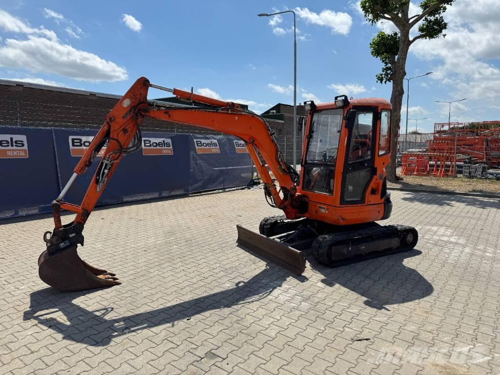 Kubota U35-3A3 小型挖土機/掘鑿機<7t(小型挖掘機)